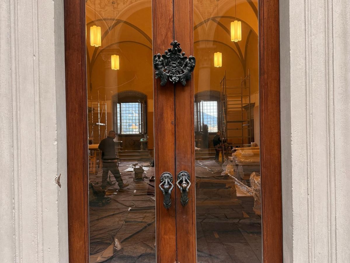 Villa Salviati - restauro del portone storico