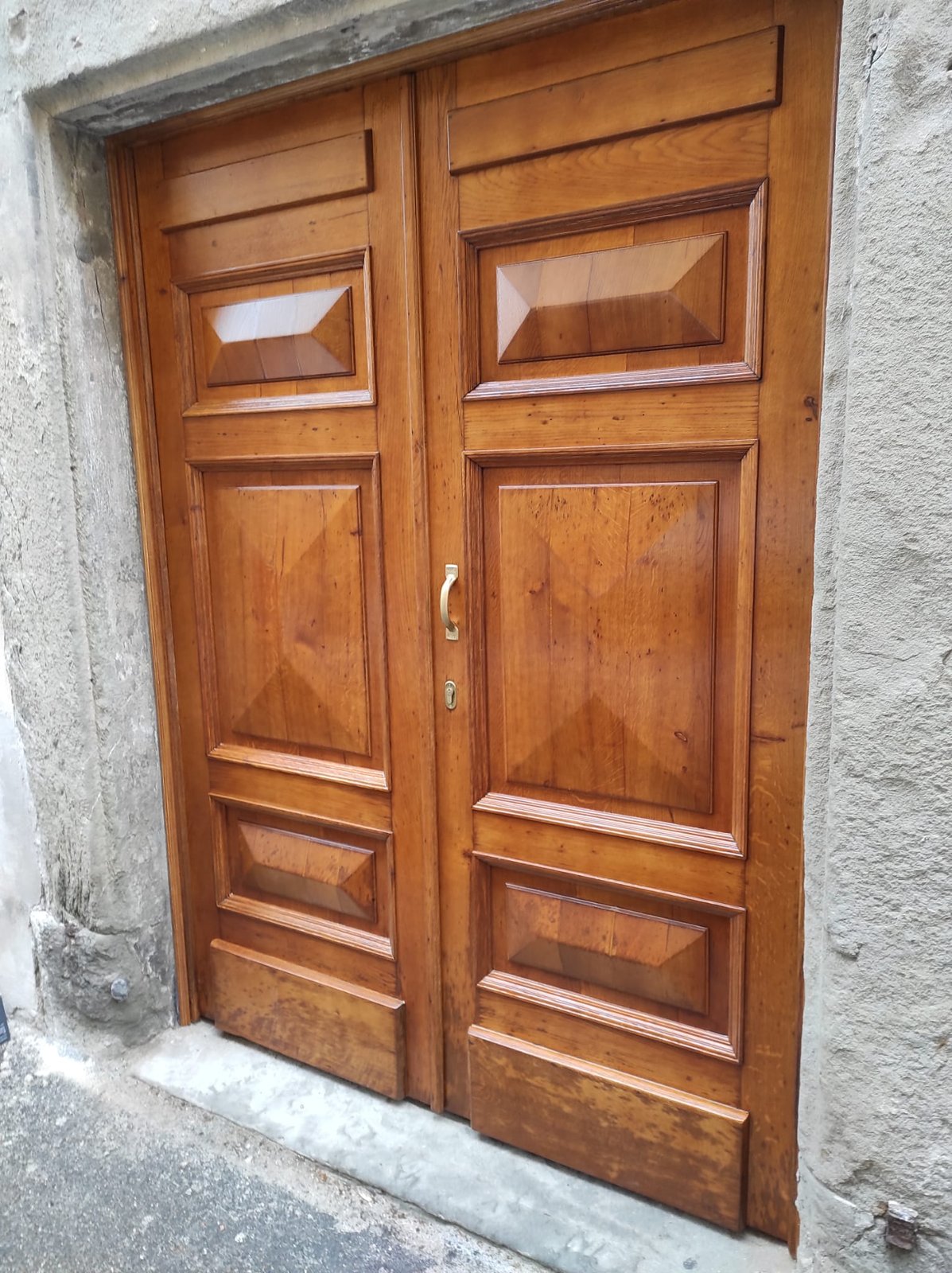 Restauro porte antiche